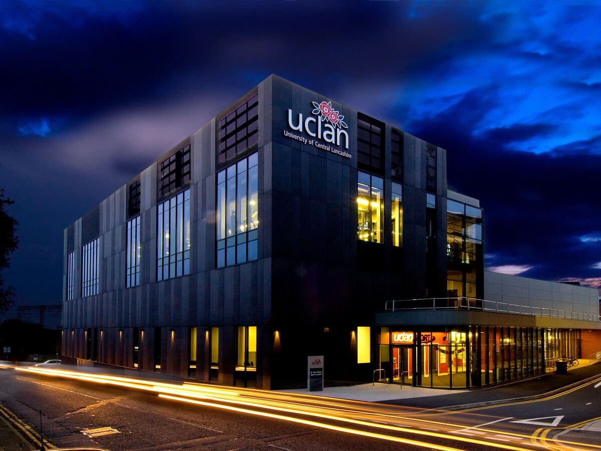 Ultimate Guide to UCLan Medicine Interview: Questions & Tips (2022)